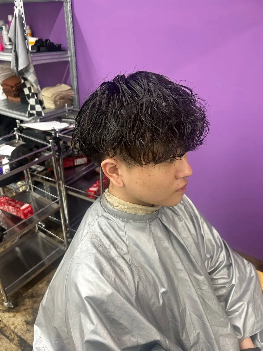 パーマ メンズ メンズパーマ 波巻きパーマ カット パーマ 西浦 たくみのヘアスタイル