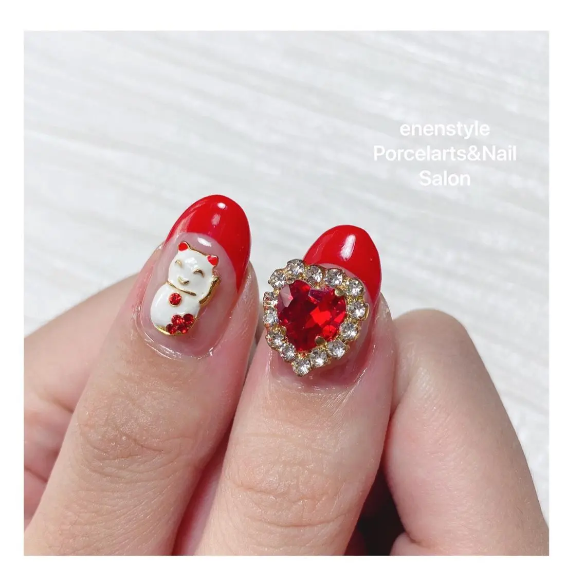 ミディアム ネイル 🐾enen style 🐾のネイルデザイン