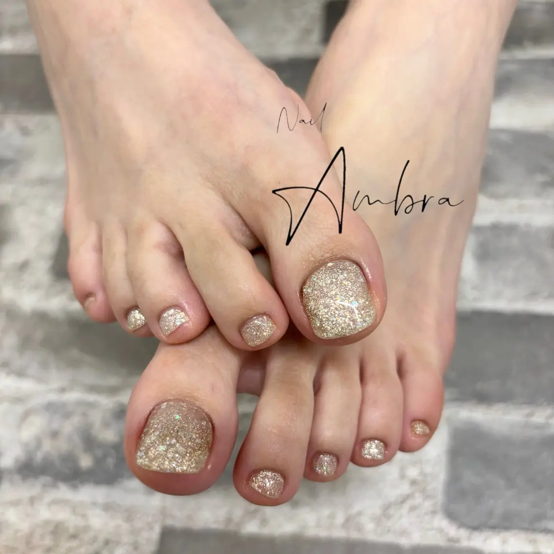 ネイル ゴールド ラメ(グリッター) Nail Ambra 小山のネイルデザイン