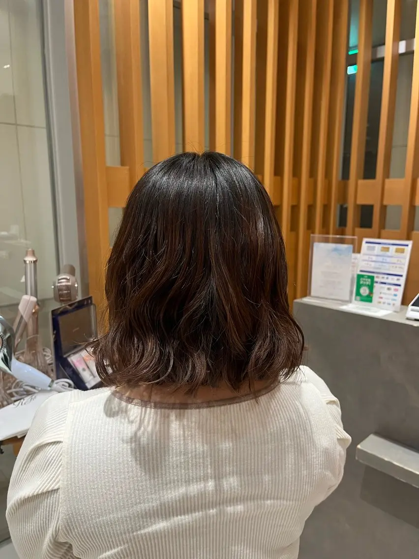 ミディアム パーマ 💙寒色カラー / リナ🦋‪🫧のヘアスタイル
