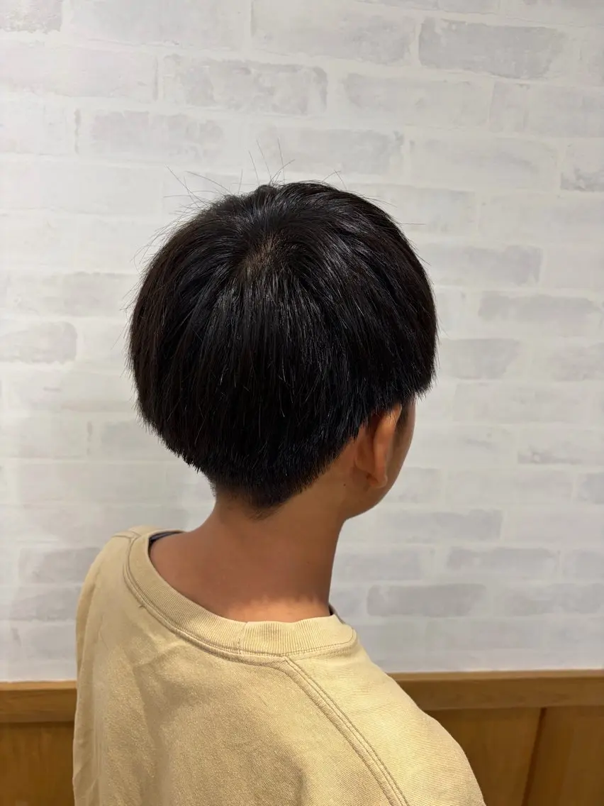 メンズ 向島 佳奈のヘアスタイル