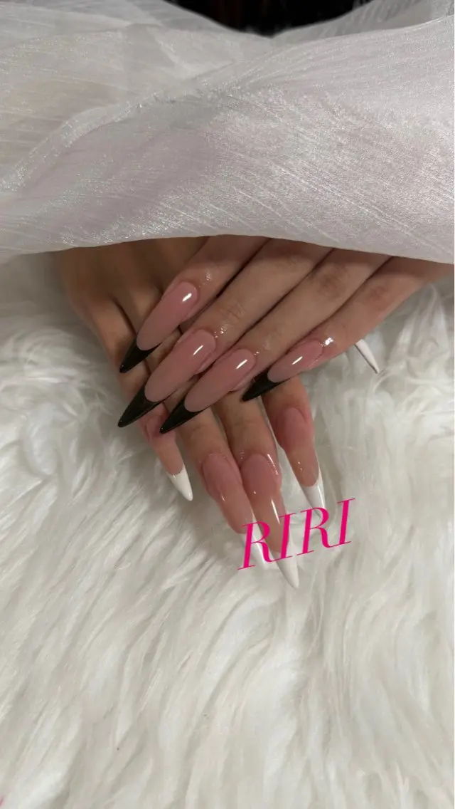 ネイル ハンドネイル ネイルサロン RIRIのネイルデザイン