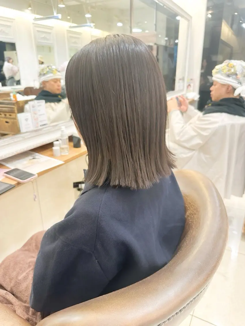 ミディアム カラー 切りっぱなしボブ ボブ カット ヘアカラー ✨カラー支持No.1 🧸ワキ カナコ🧸のヘアスタイル