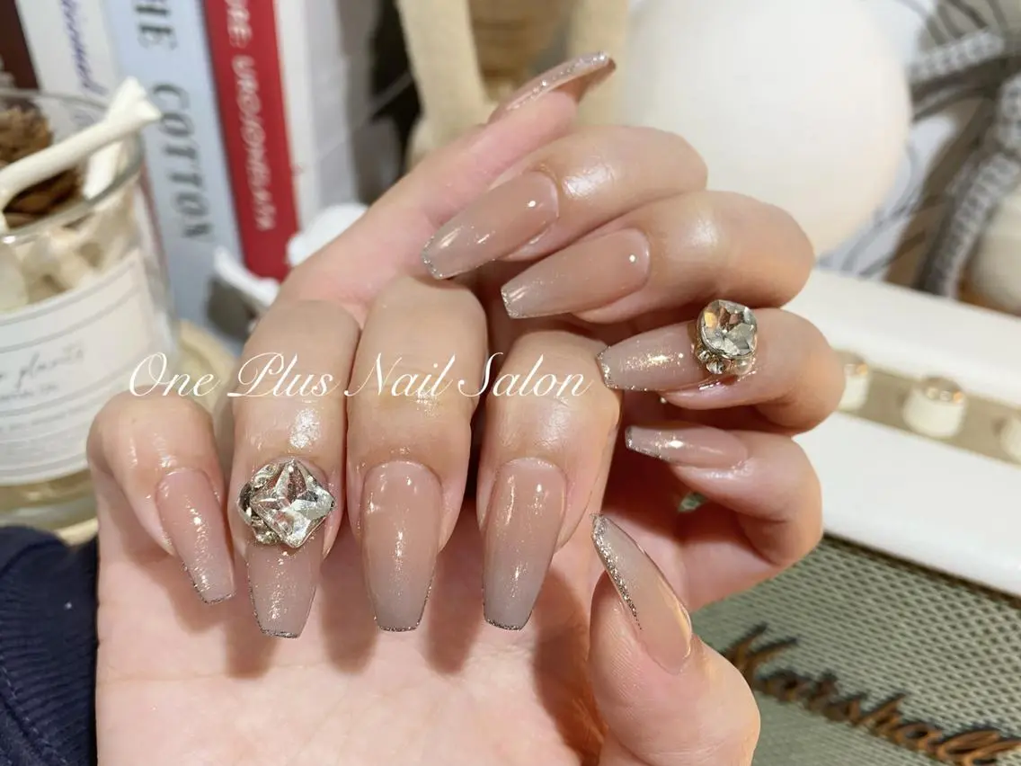 ネイル One Plus Nail Salonのネイルデザイン