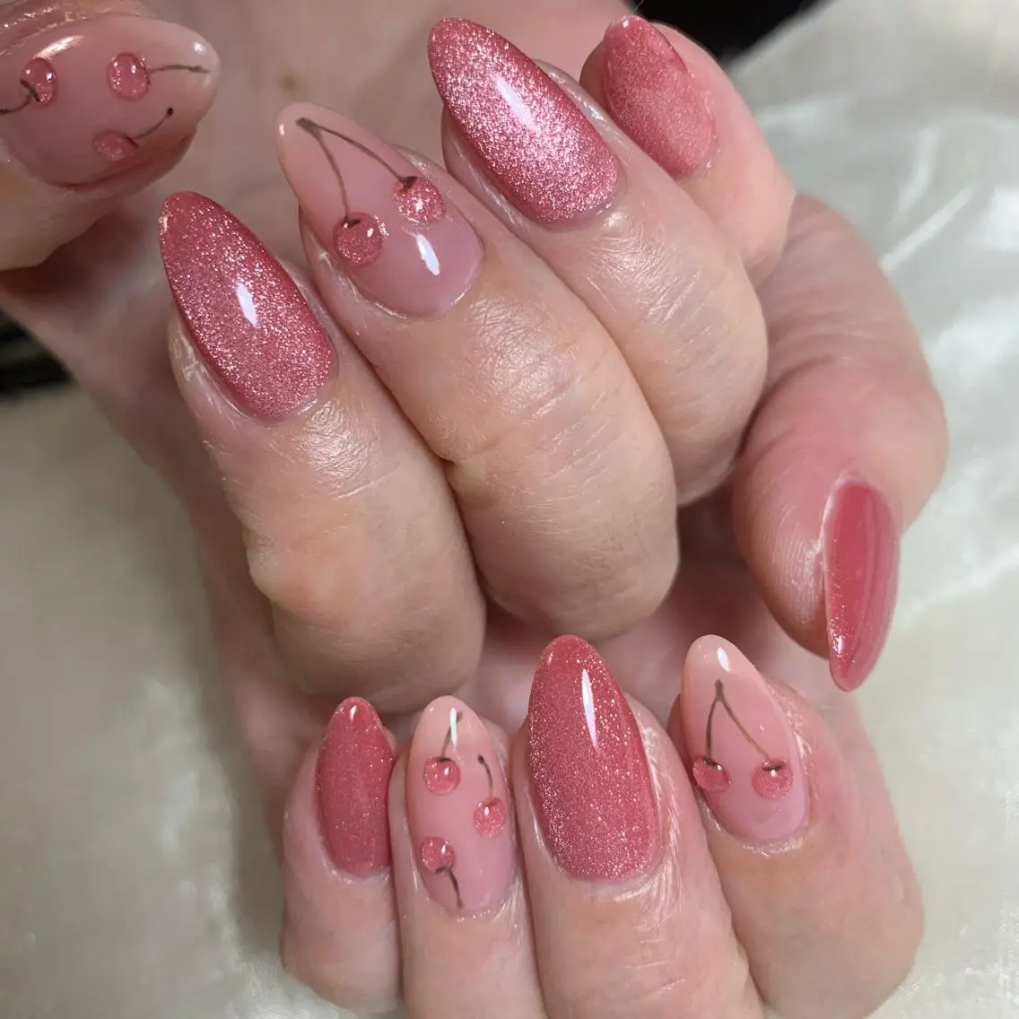 ネイル 里見 麗のネイルデザイン