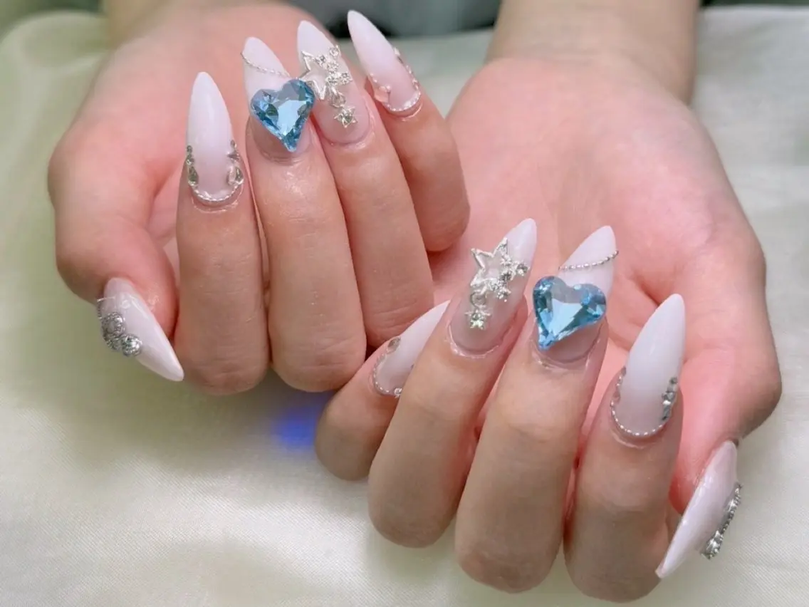 ネイル ハンドネイル lucky nail 歌舞伎町のネイルデザイン