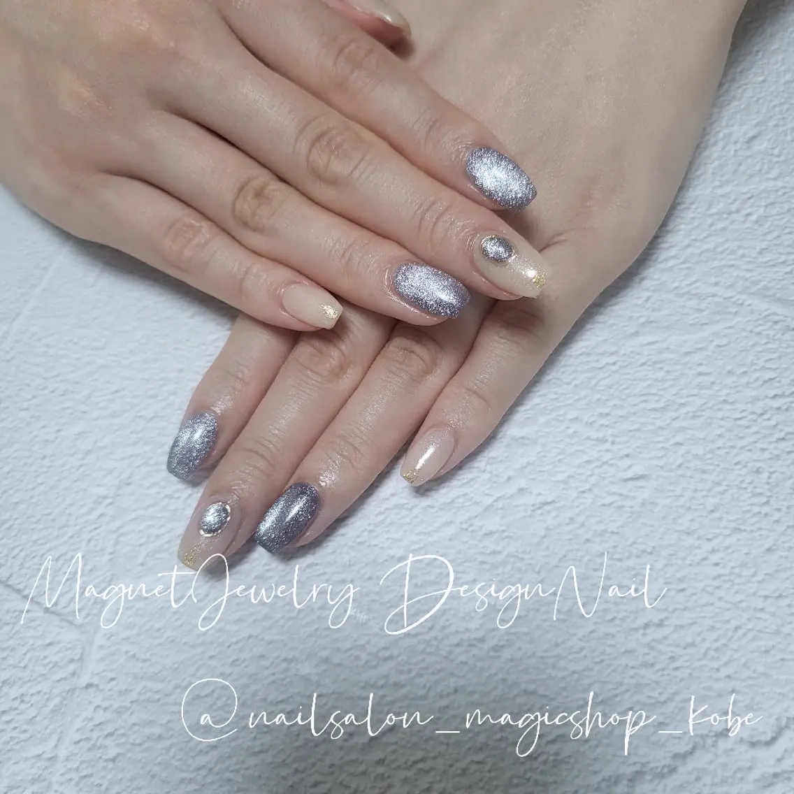 ネイル ブルー ジェルネイル ゴールド ソフトジェル 黄色 ハンドネイル Nailsalon MagicShopのネイルデザイン