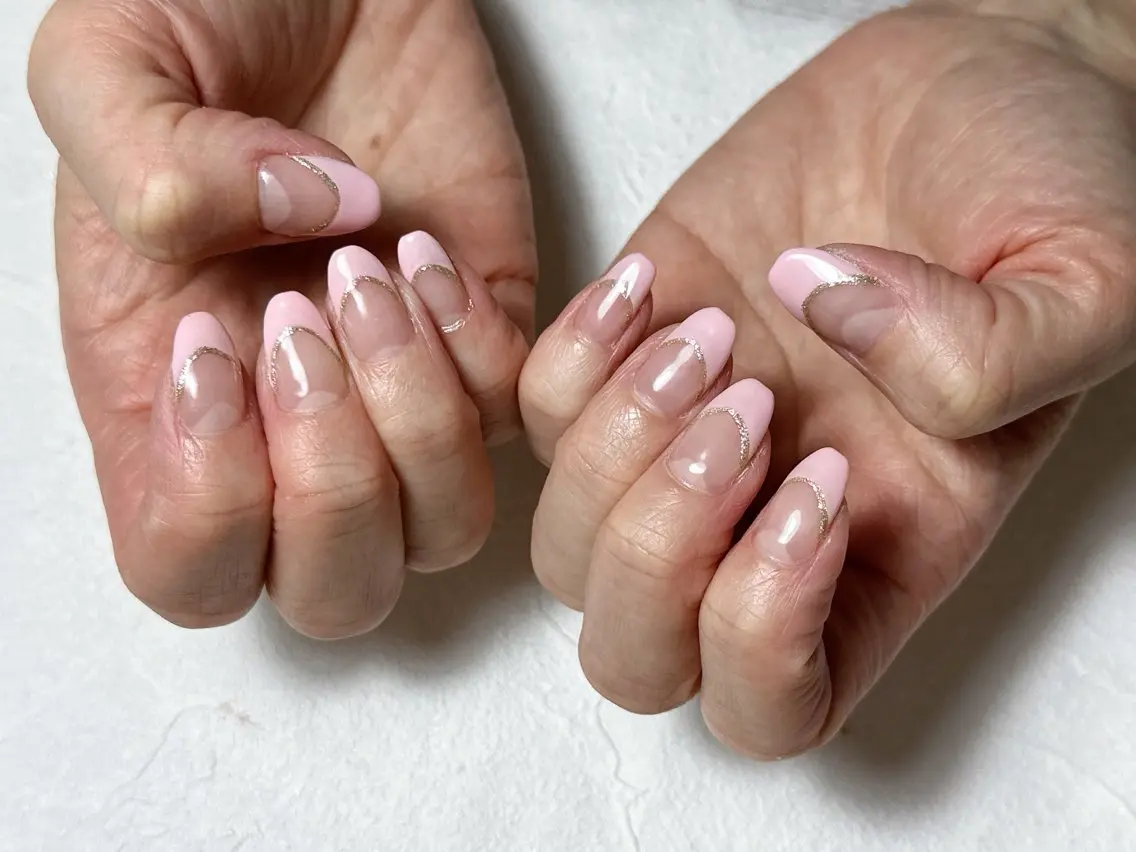 ネイル オーロラネイル フットネイル フレンチネイル ジェルネイル 韓国ネイル mogunail &blowのネイルデザイン
