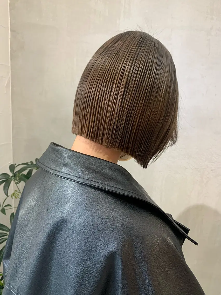 ミディアム 似合わせカット 縮毛矯正/レイヤー ボブ/虎白のヘアスタイル
