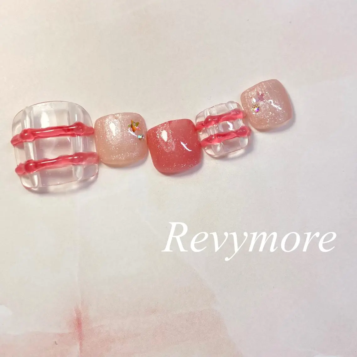 ショート ネイル フットネイル ジェルネイル シンプルネイル nail salon Revymoreのネイルデザイン