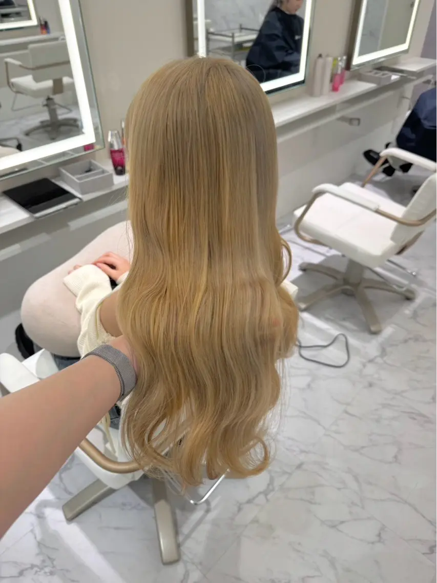 ロング カラー ブリーチ ヘアカラー ParveMix🍀 藤原愛未のヘアスタイル