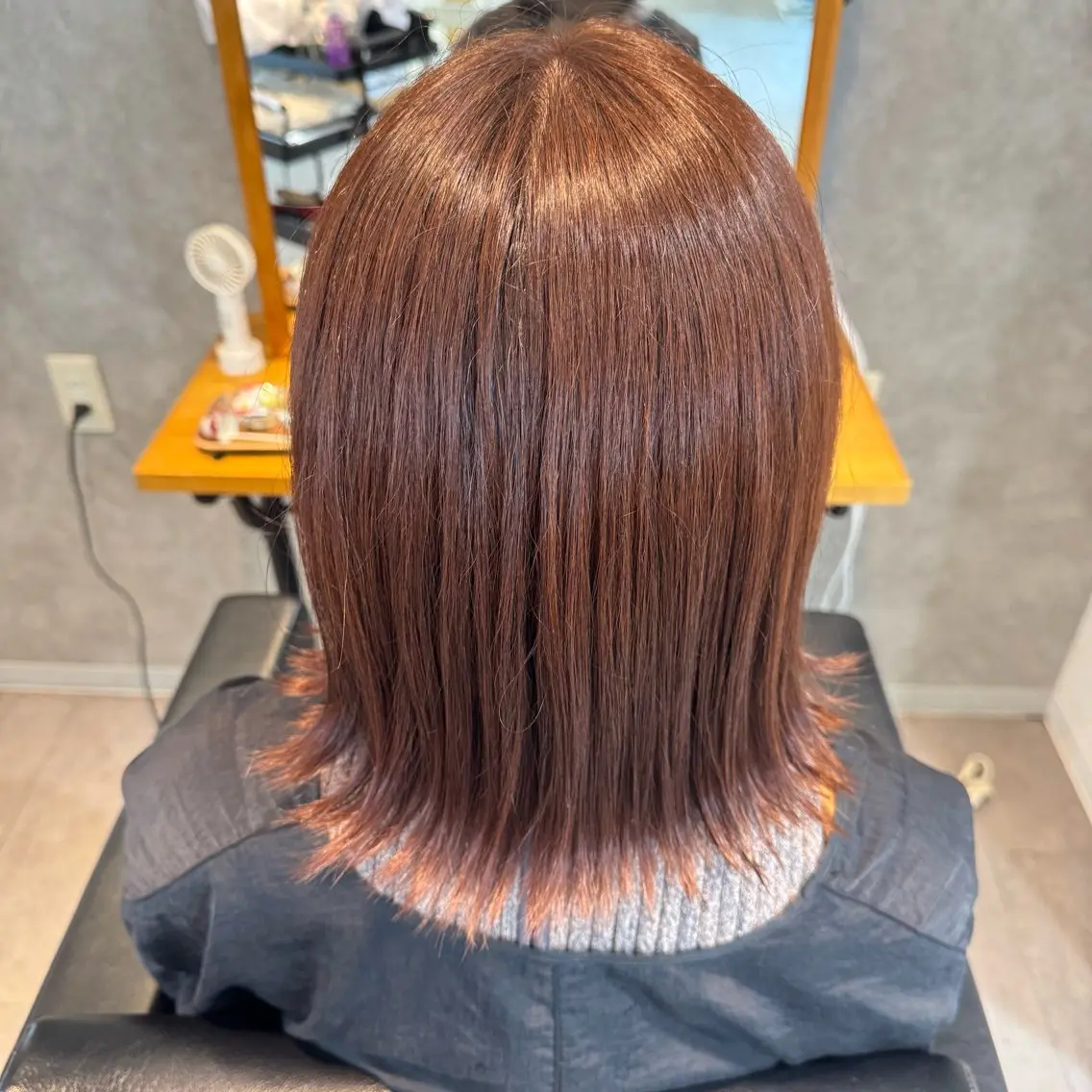 ミディアム カット トリートメント 千木良 萌々のヘアスタイル