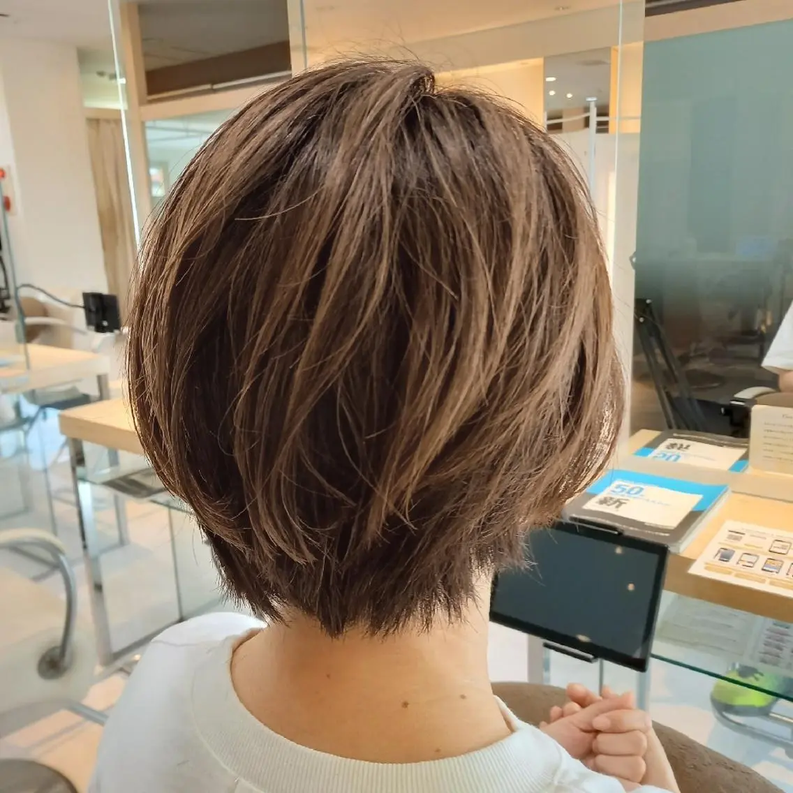 ショート カラー ハイライトカラー ハイライト 飯田・髪質改善縮毛矯 正・カラー・パーマのヘアスタイル