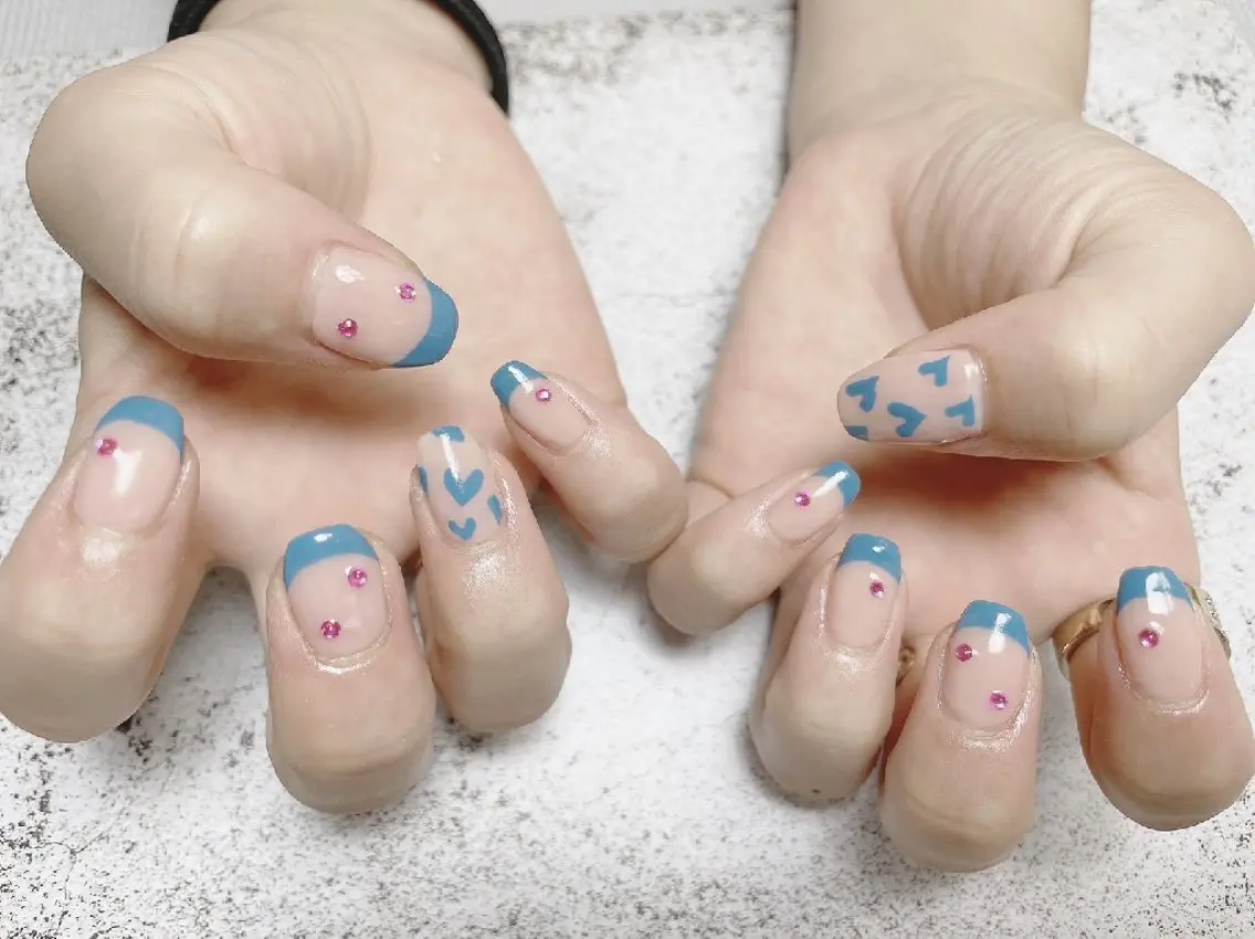 ネイル Nailsalon Blueのネイルデザイン