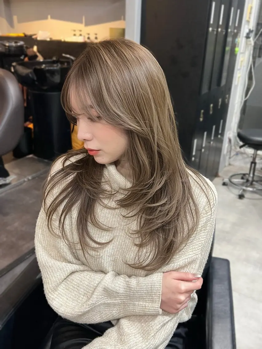 ロング カラー カット ヘアカラー 🪞上品で可愛い韓国 ヘア🪞Rikutoのヘアスタイル