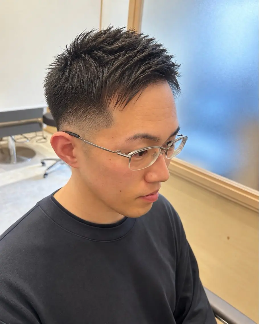 ショート メンズ メンズブリーチ ケアカラー くびれヘア カット トリートメント ヘッドスパ 久木原 ゆりのヘアスタイル