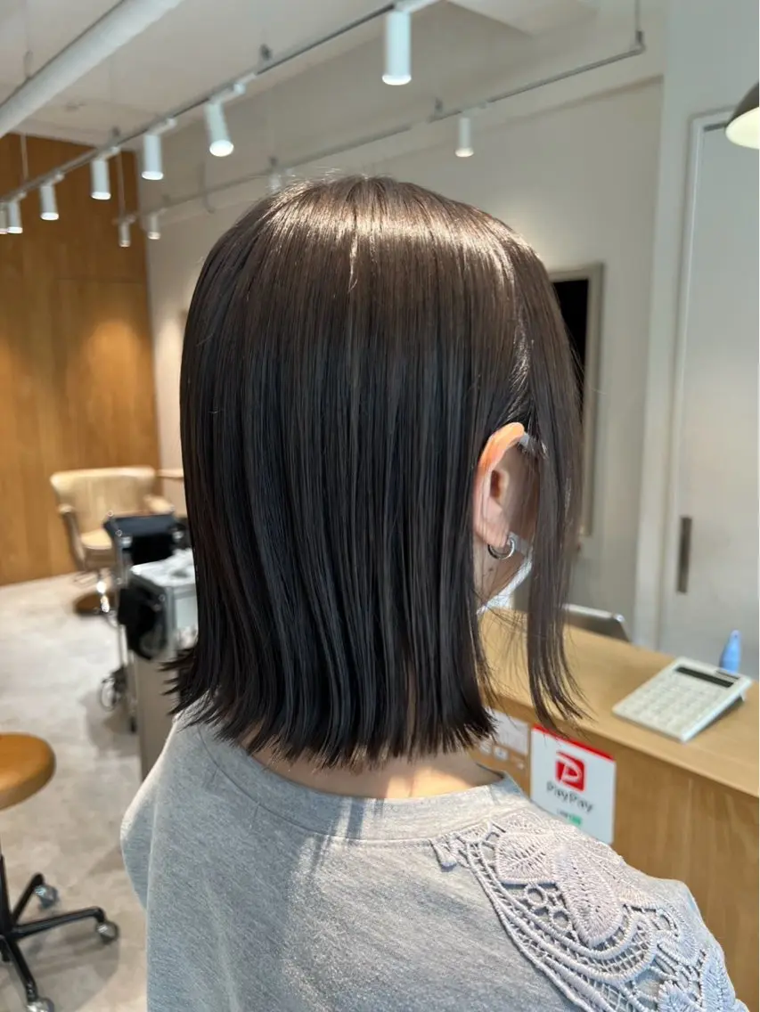 ミディアム カット トリートメント 飯田 真夕のヘアスタイル