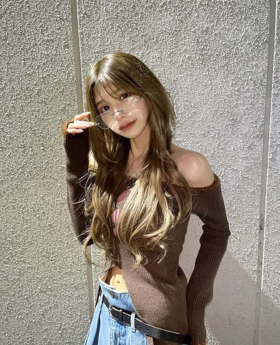 ロング カラー カット トリートメント Saki/レイヤー/ 柔らかカラーのヘアスタイル