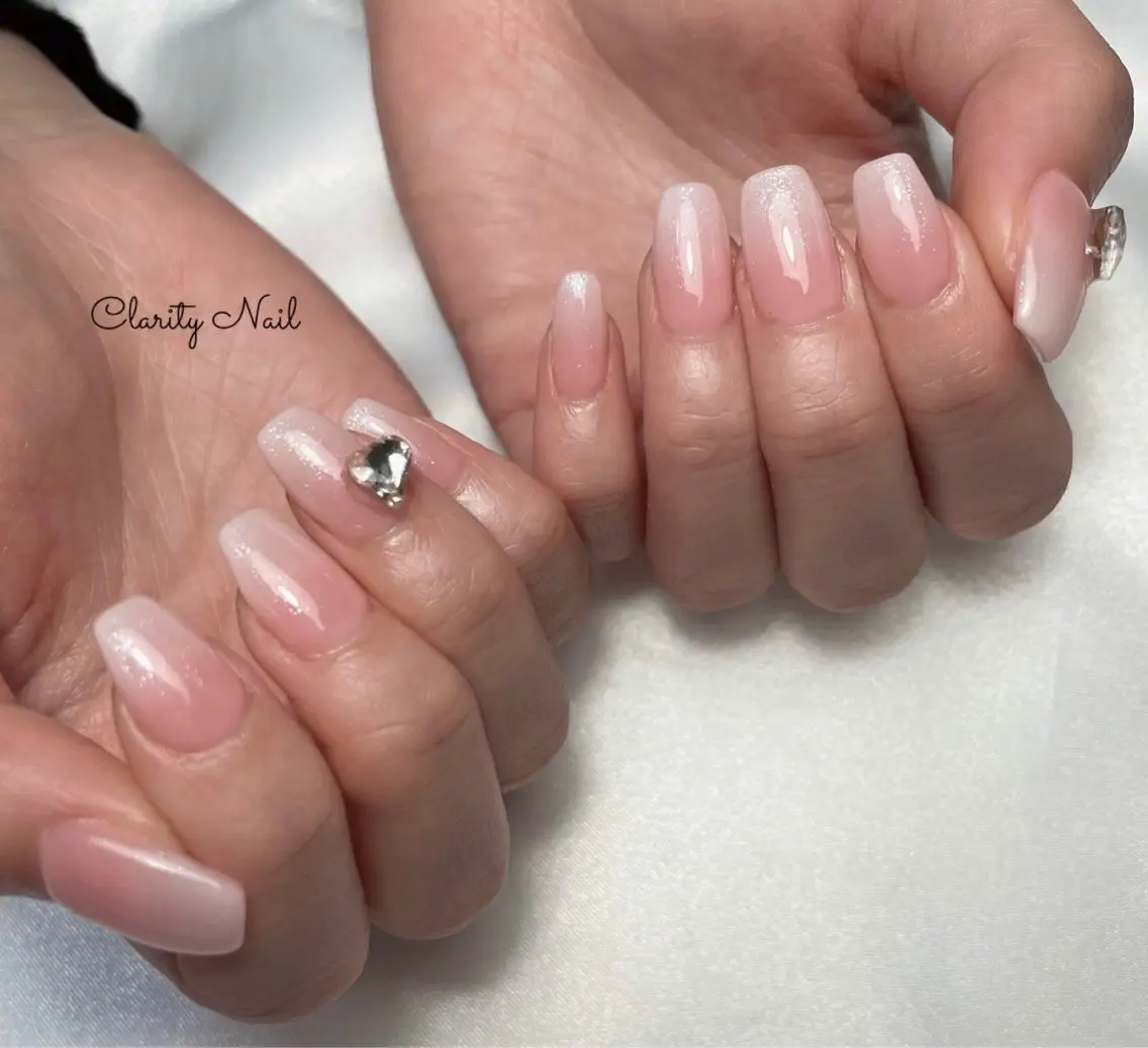 ネイル グラデーション ハンドネイル Clarity Nailのネイルデザイン