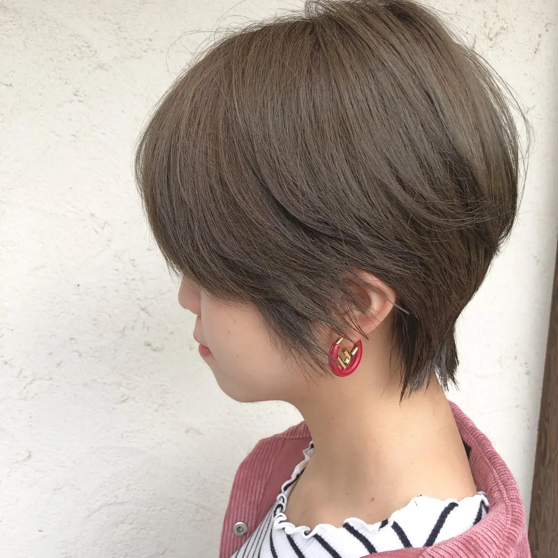 ショート カラー アディクシーカラー くびれヘア ショートヘア カット ヘアカラー トリートメント ヘアセット 艶髪育成サロン 京橋　shinのヘアスタイル