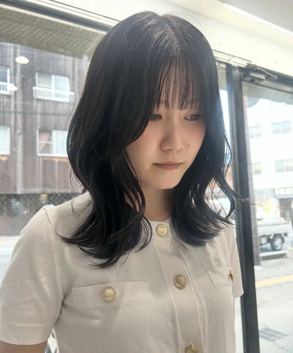 ミディアム カラー 🫒オリーブ/透け感 レイヤー🌿‬モエカのヘアスタイル