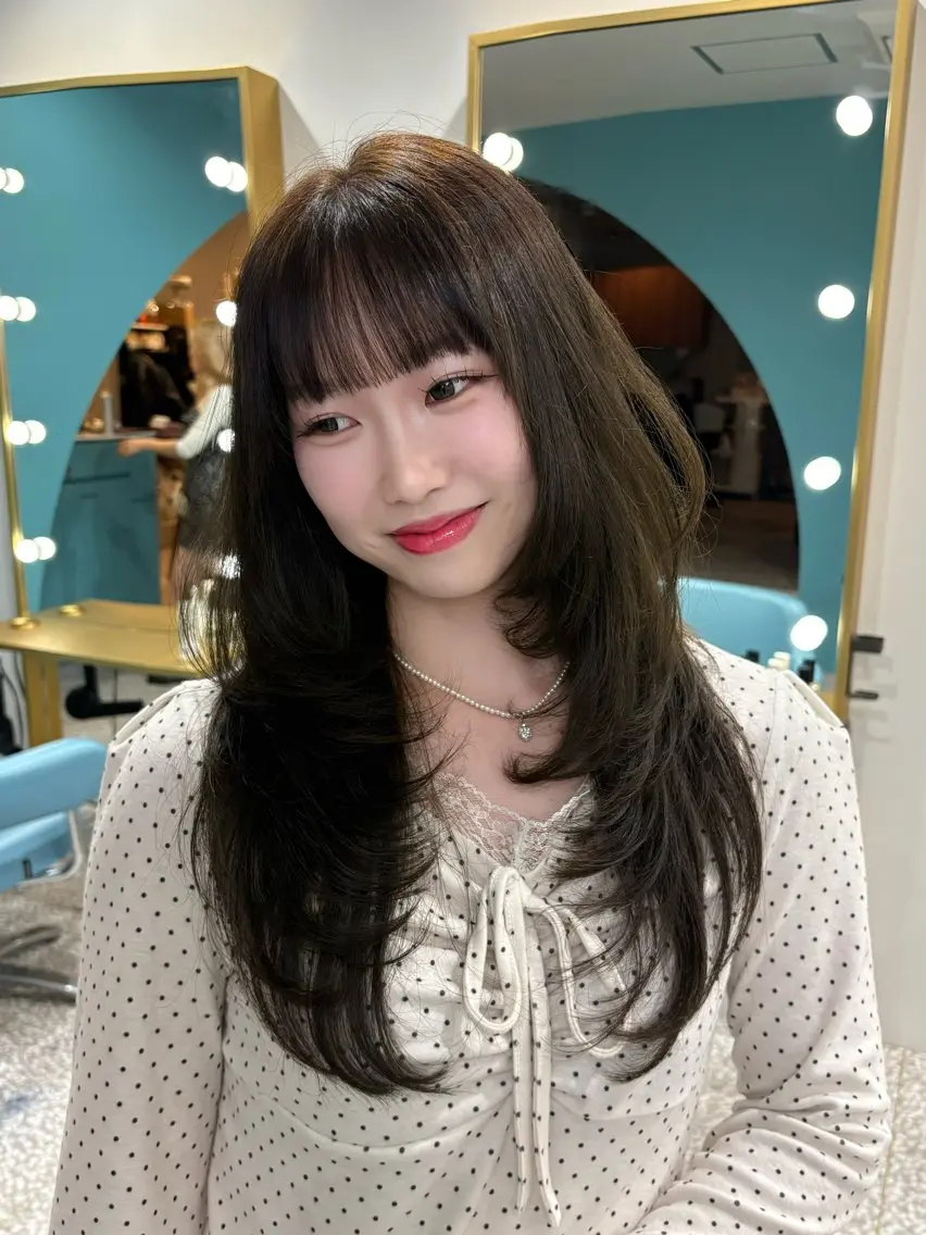 ロング 韓国風ヘア ヘアカラー トリートメント 古上 心晴のヘアスタイル