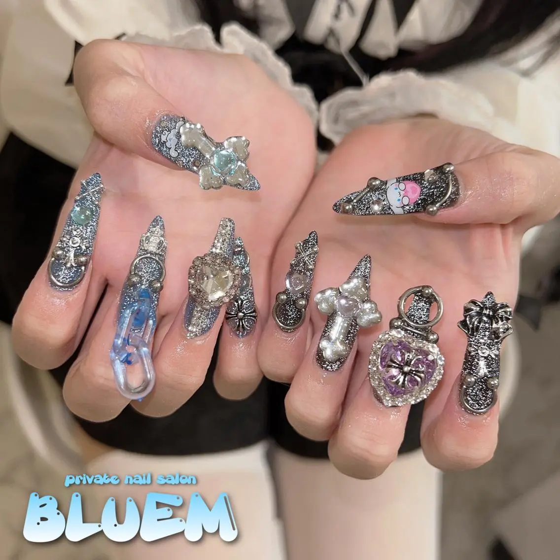 ネイル ハンドネイル BLUEM なな🐶のネイルデザイン