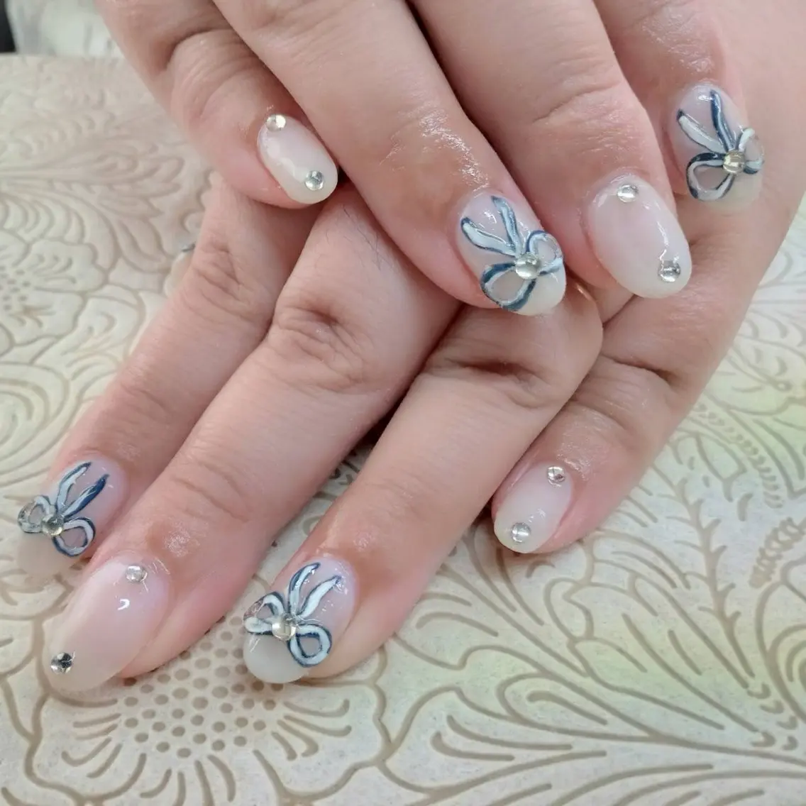 ネイル フラワーネイル precious nail  roomのネイルデザイン
