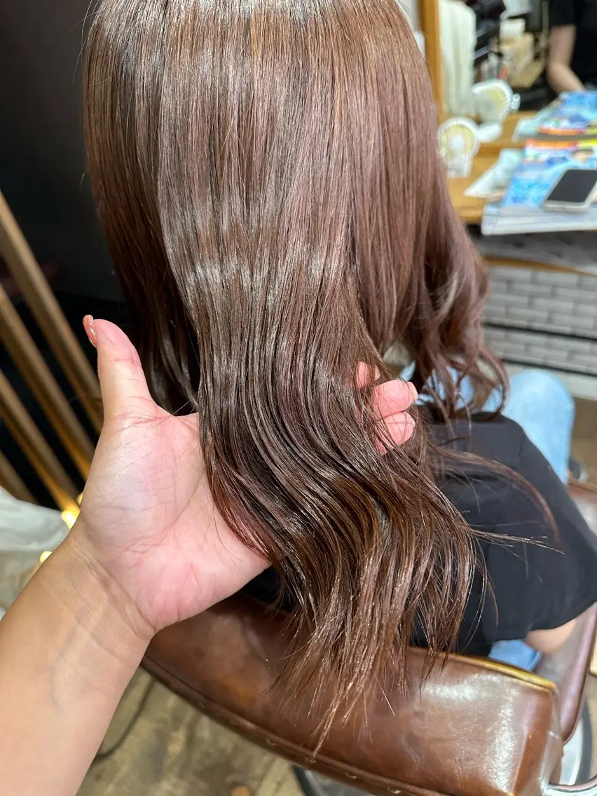 ミディアム ヘアカラー 半田 知穂のヘアスタイル