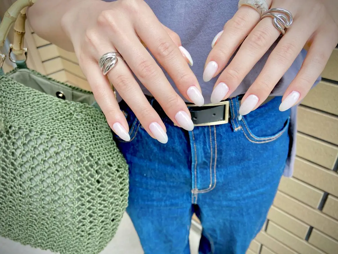 ネイル オーロラネイル カジュアル フラッシュネイル ジェルネイル ラメ(グリッター) MH Nailのネイルデザイン