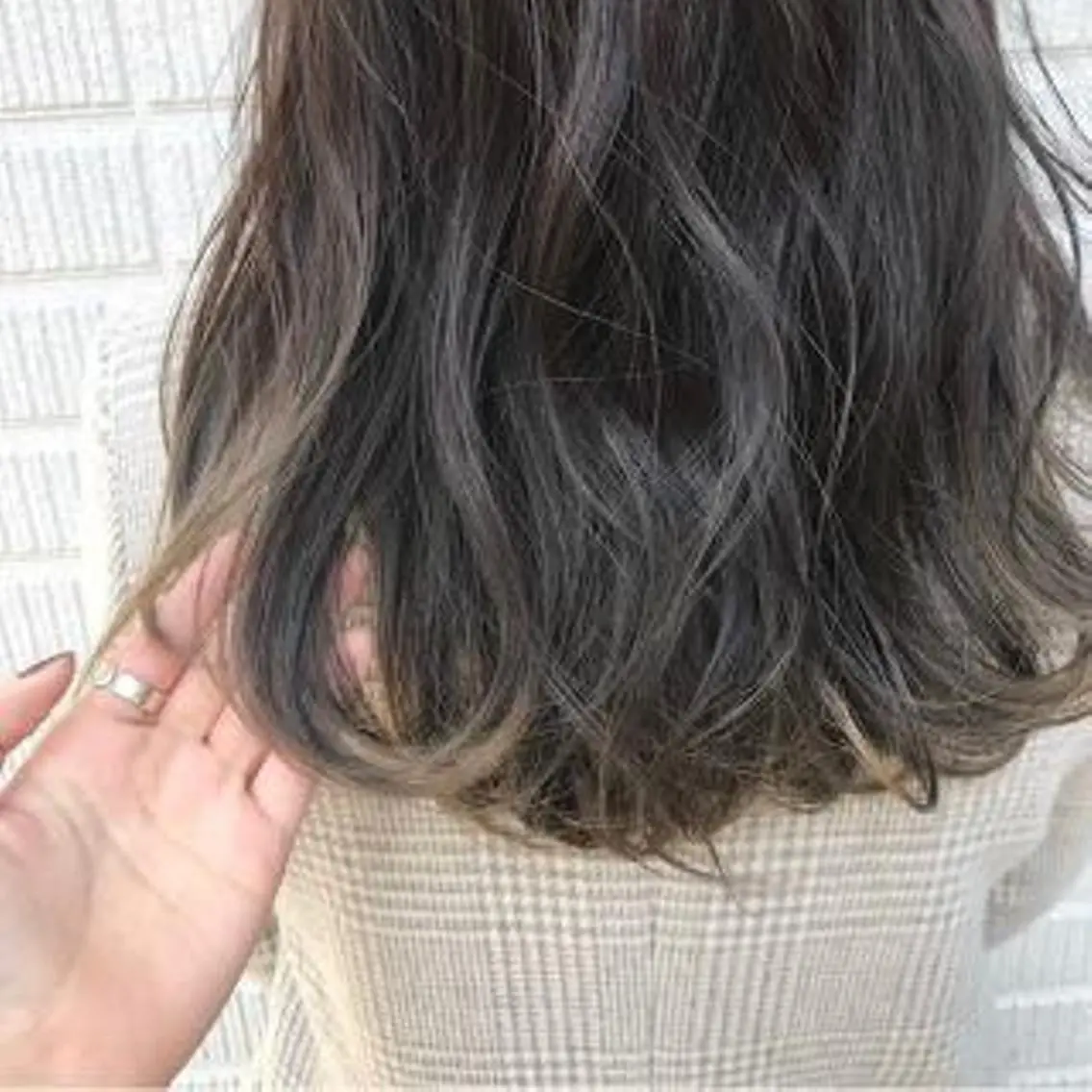ミディアム Frames 那覇新都心のヘアスタイル