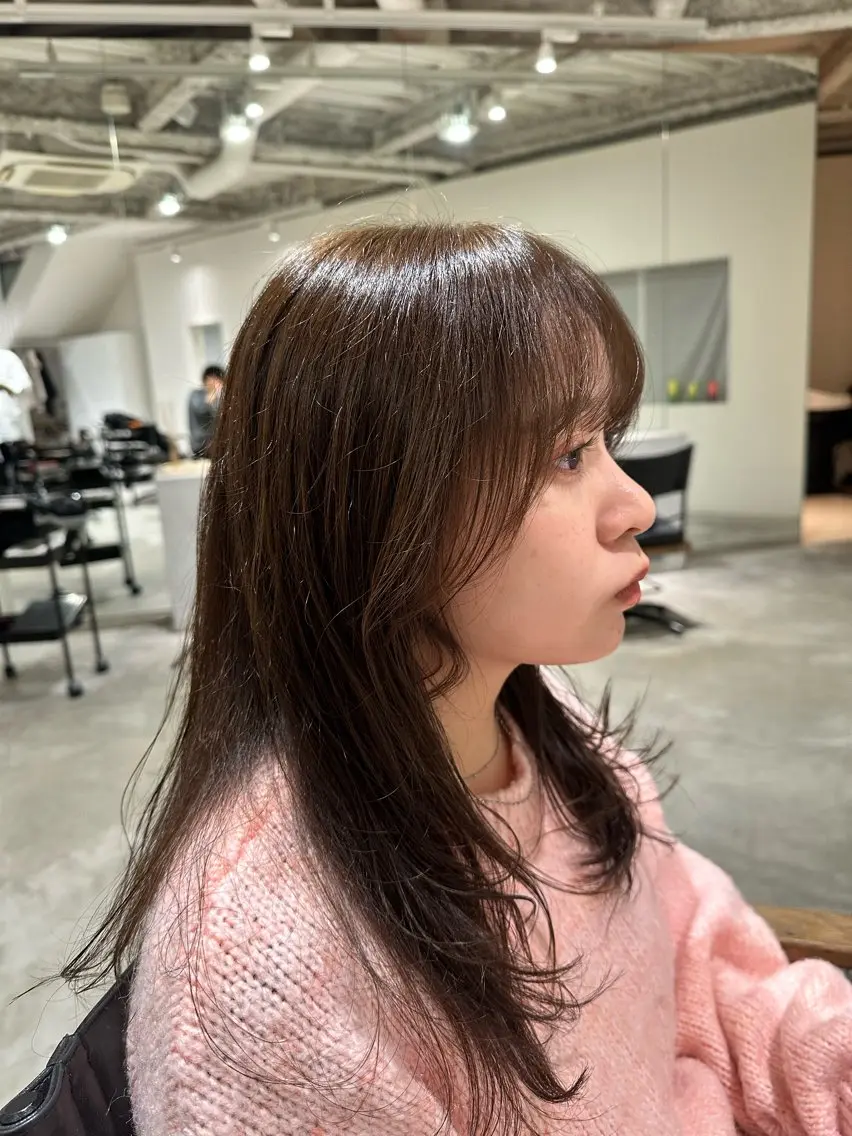 ミディアム カラー カット ヘアカラー トリートメント 松岡 陸弥のヘアスタイル