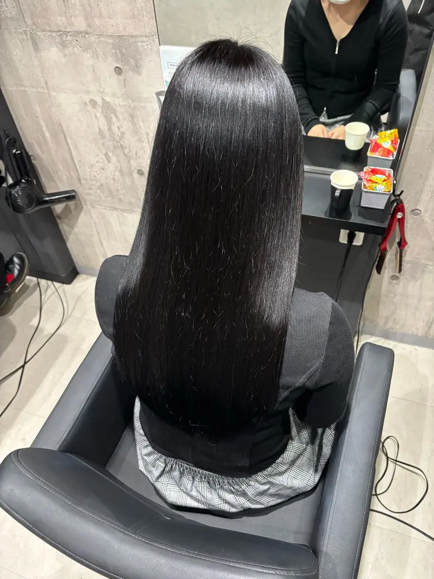 ロング カラー ケアカラー 髪質改善 トリートメント ヘアカラー トリートメント _WHITE / KENTOのヘアスタイル