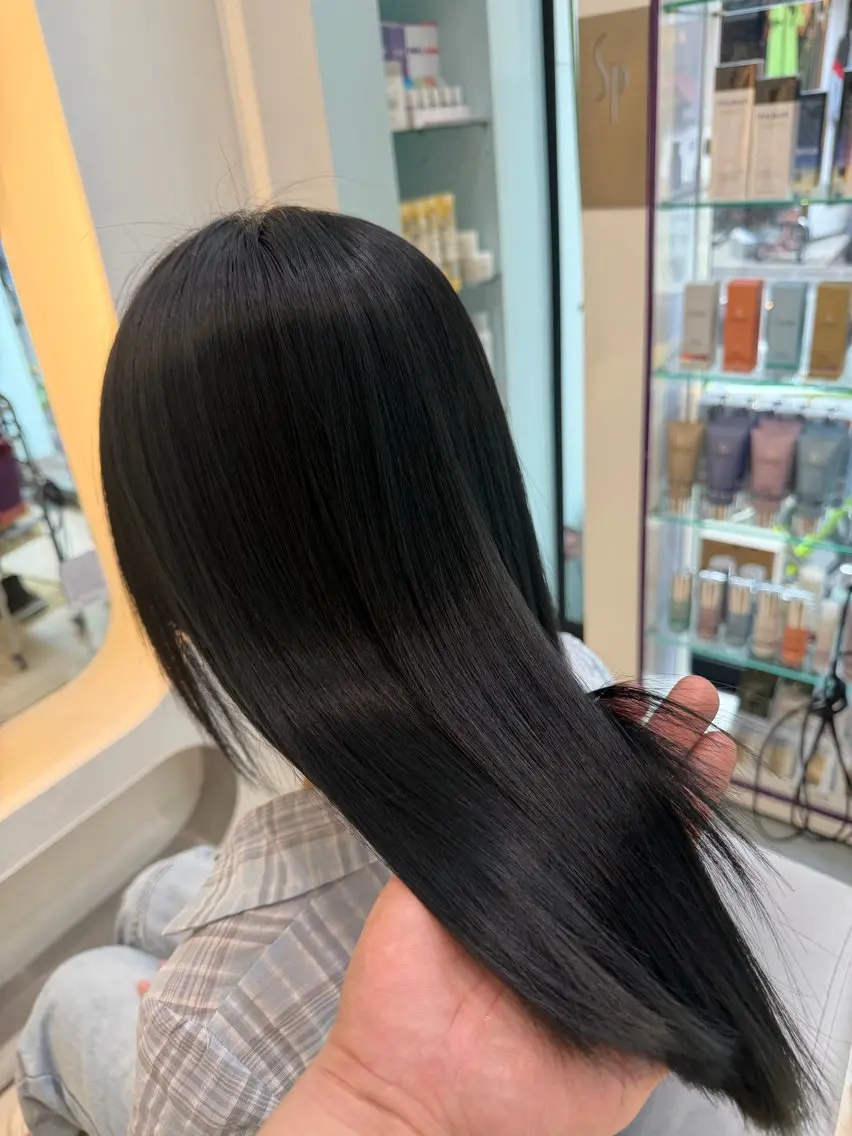ミディアム パーマ 縮毛矯正 堀井 凌平のヘアスタイル