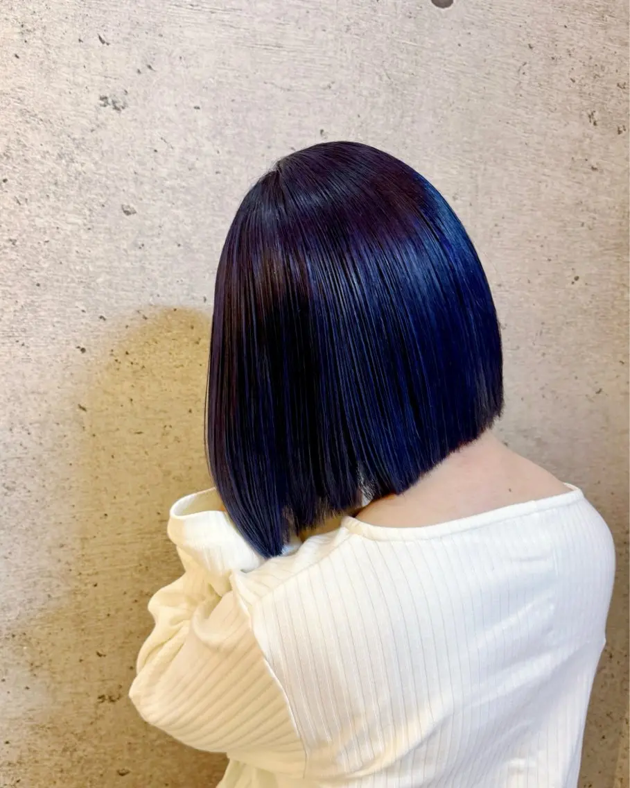 ショート カラー ブルーカラー ブルーバイオレット バイオレットカラー ボブ 髪質改善 カット ヘアカラー トリートメント 久保 敏之のヘアスタイル
