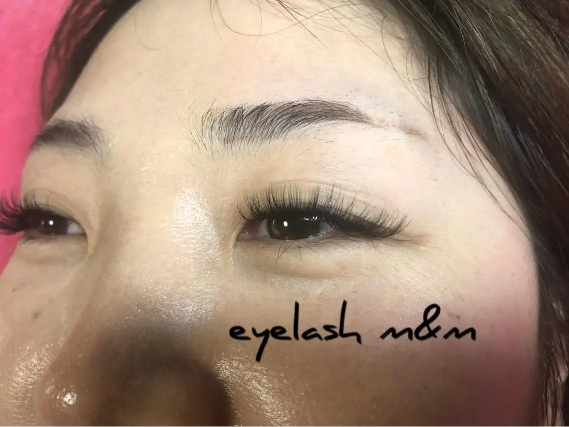 マツエク・マツパ 付け放題 Cカール Dカール セクシー ボリュームラッシュ マツエク Eyelash m&mのマツエク・マツパデザイン