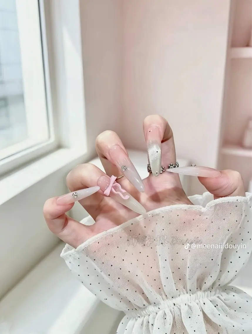 ネイル 韓国ネイル マグネットネイル 持ち込み ハンドネイル Dyo Nail_Royalのネイルデザイン