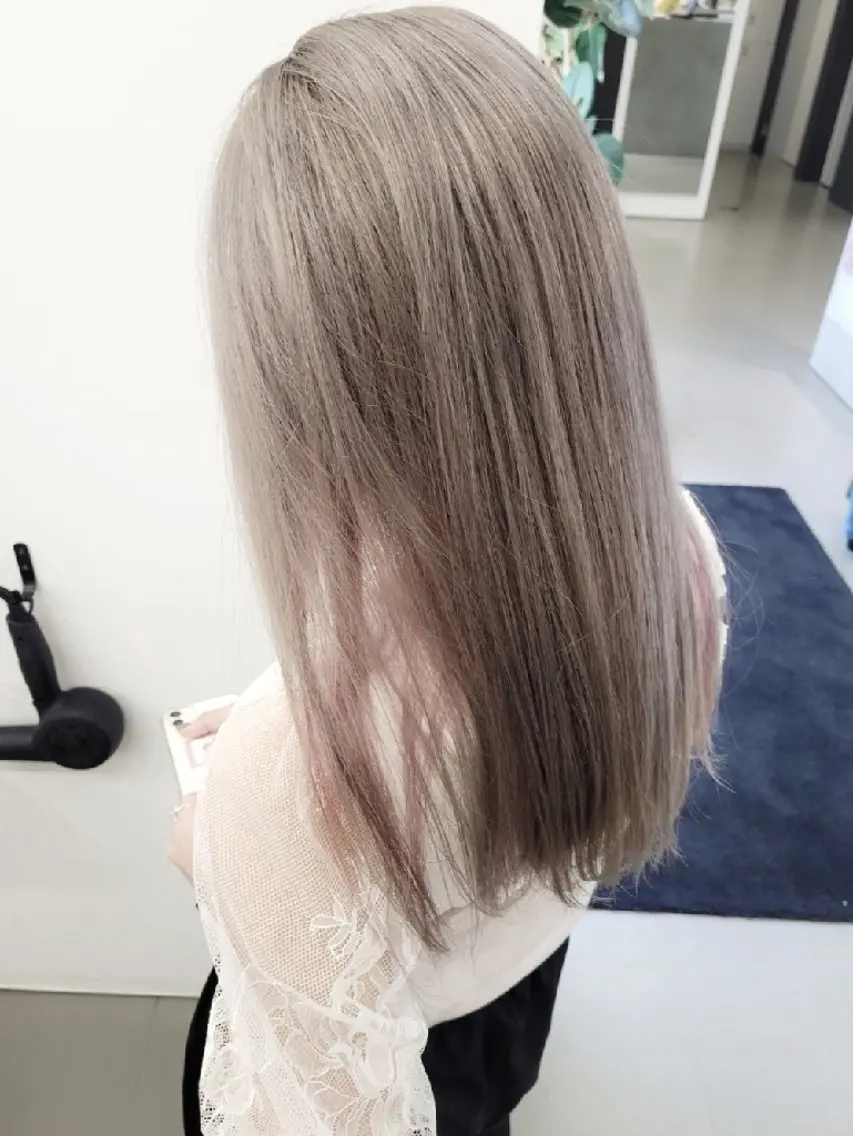 【ケアブリーチ使用☆】透明感カラー×ケアトリートメントの写真