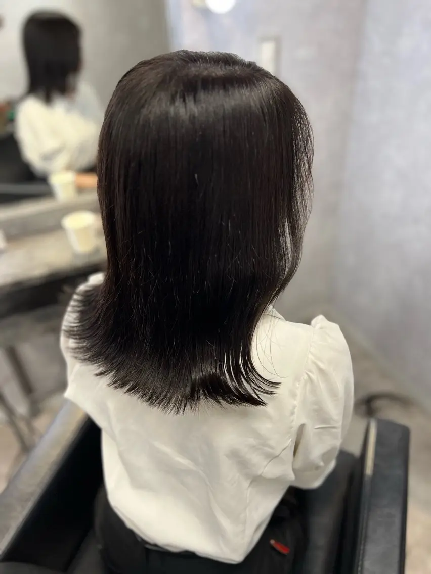 ミディアム カラー 黒髪 ブリーチ 透明感カラー 顔周りカット レイヤーカット 透明感/レイヤー 🇰🇷tomonaのヘアスタイル