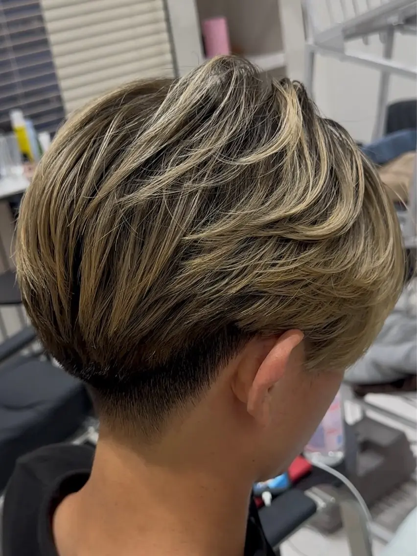 カラー メンズ メンズバレイヤージュ バレイヤージュ カット ヘアカラー メンズ縮毛矯正 /町田/木村悠月のヘアスタイル