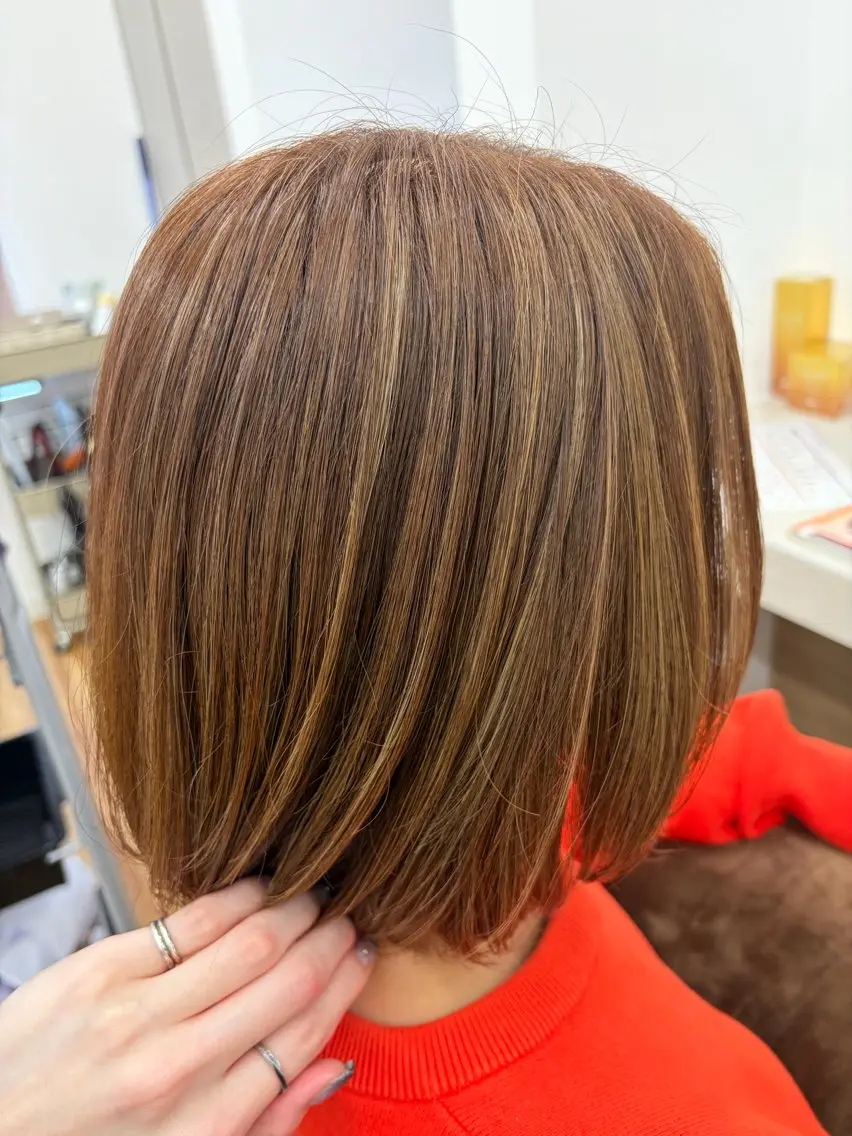 カラー ハイライトカラー ヘアカラー 鈴木 陽菜のヘアスタイル