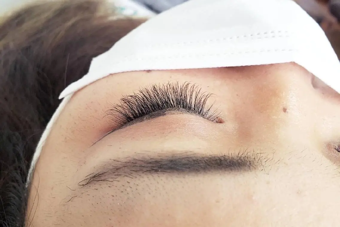 マツエク・マツパ ボリュームラッシュ SAKI eyelashのマツエク・マツパデザイン