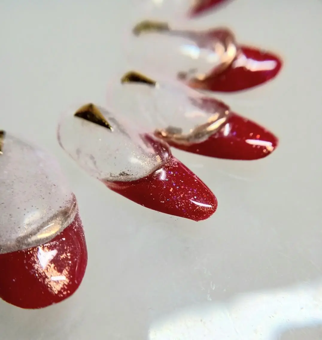ネイル フレンチネイル 赤色 プライベートサロン Nail’s愛のネイルデザイン
