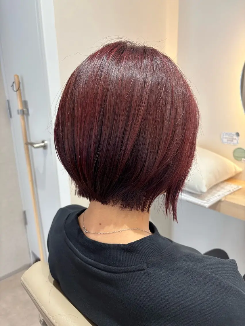 ミディアム カット ヘアカラー 🫧Ayumu🫧 透明感カラー/春日のヘアスタイル