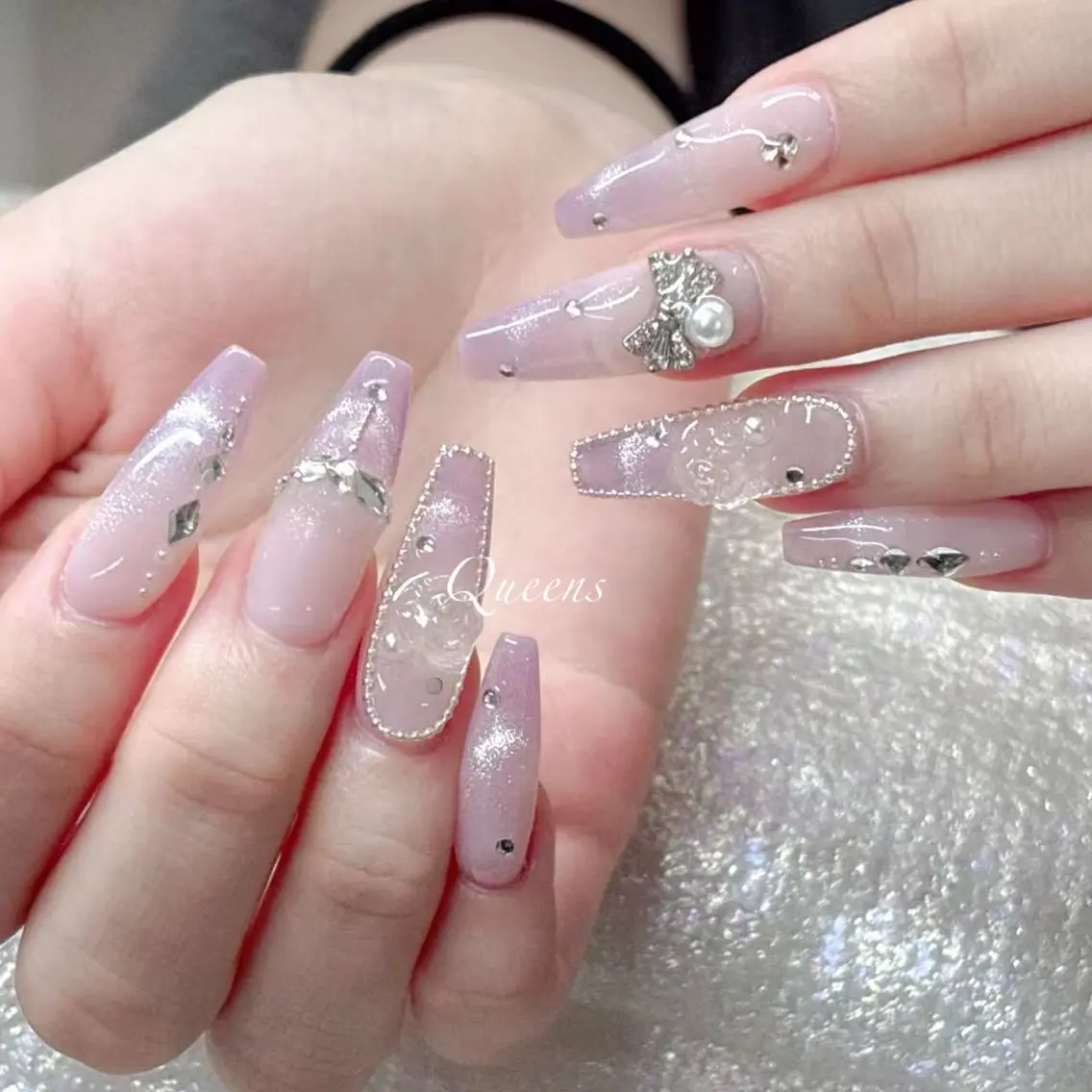 ネイル ハンドネイル Queens 榊 まおのネイルデザイン