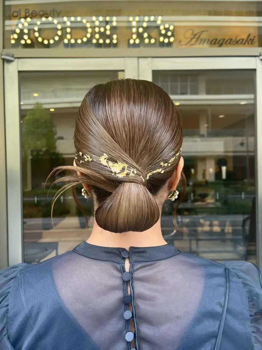 ルナ|縮毛矯正 ×デザインカラー🥝のヘアスタイル
