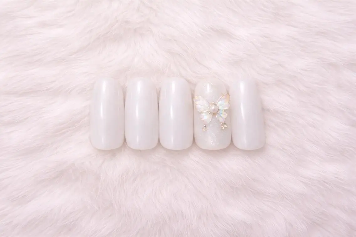 ネイル 南森町rebest 💅nailのネイルデザイン