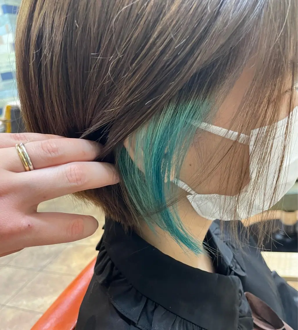 ショート カラー ブルーカラー インナーカラー ヘアカラー 透明感カラー⭐️ 田嶋麗奈のヘアスタイル
