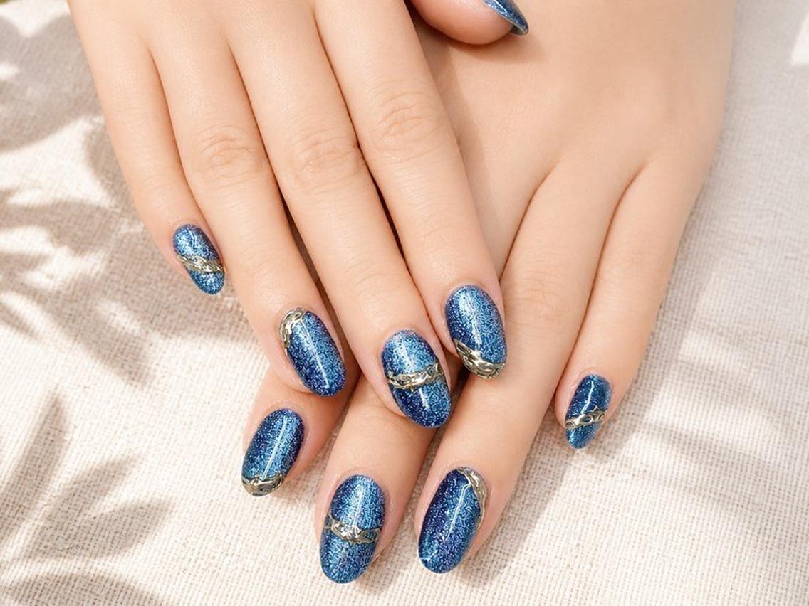 ネイル ゴールド マグネットネイル ミラーネイル ハンドネイル Lili Nail Studio西荻窪店のネイルデザイン