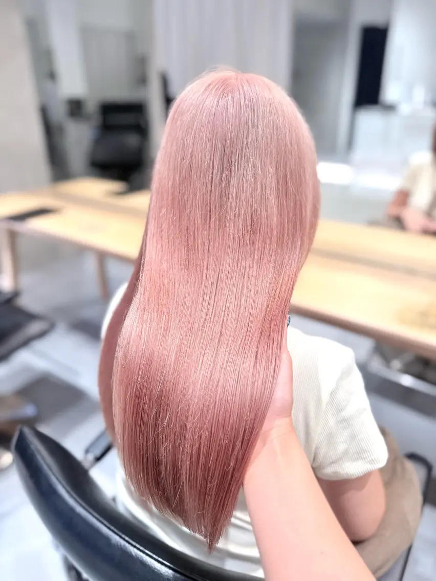 ロング カラー ブリーチ ブロンド ハイトーンカラー ホワイトブロンド ツヤ髪/透け感ヘア 💎Nokaのヘアスタイル